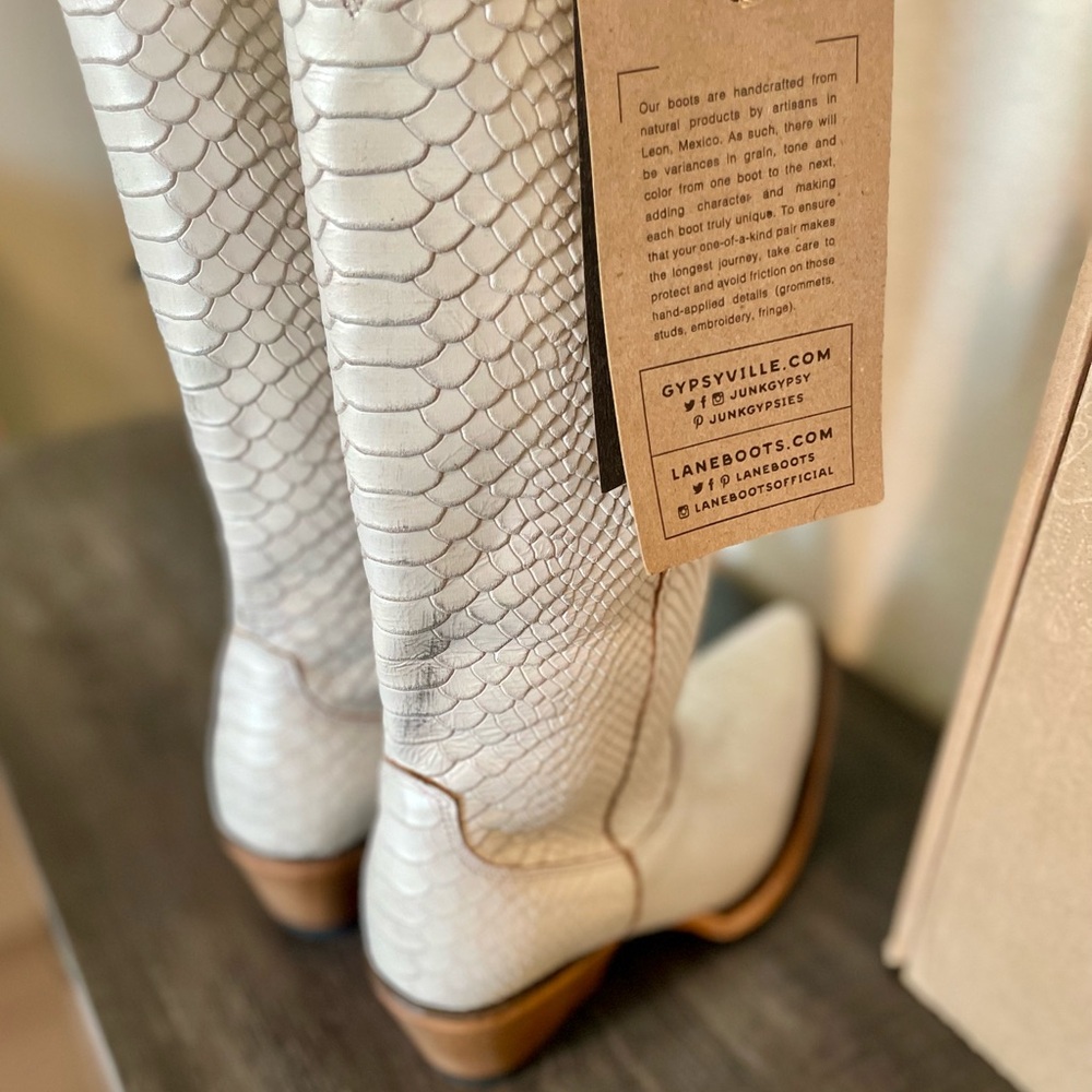 NWT Junk Gypsy by Lane White Boots - Picture 6 of 13
